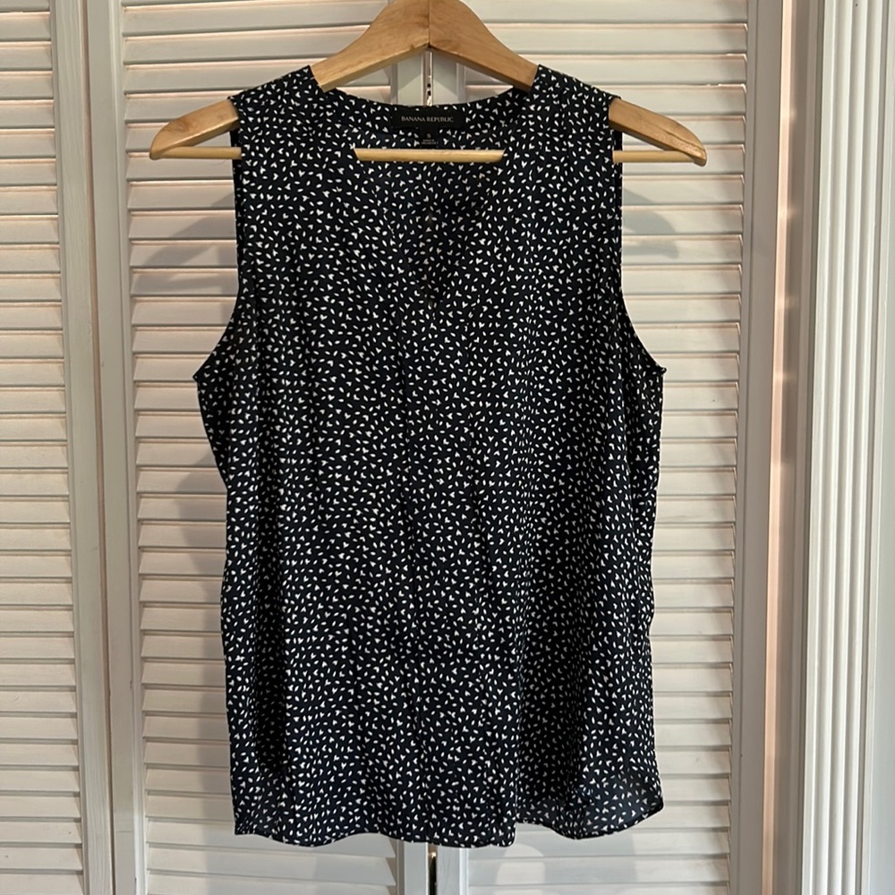 Banana Republic Sleeveless Tank